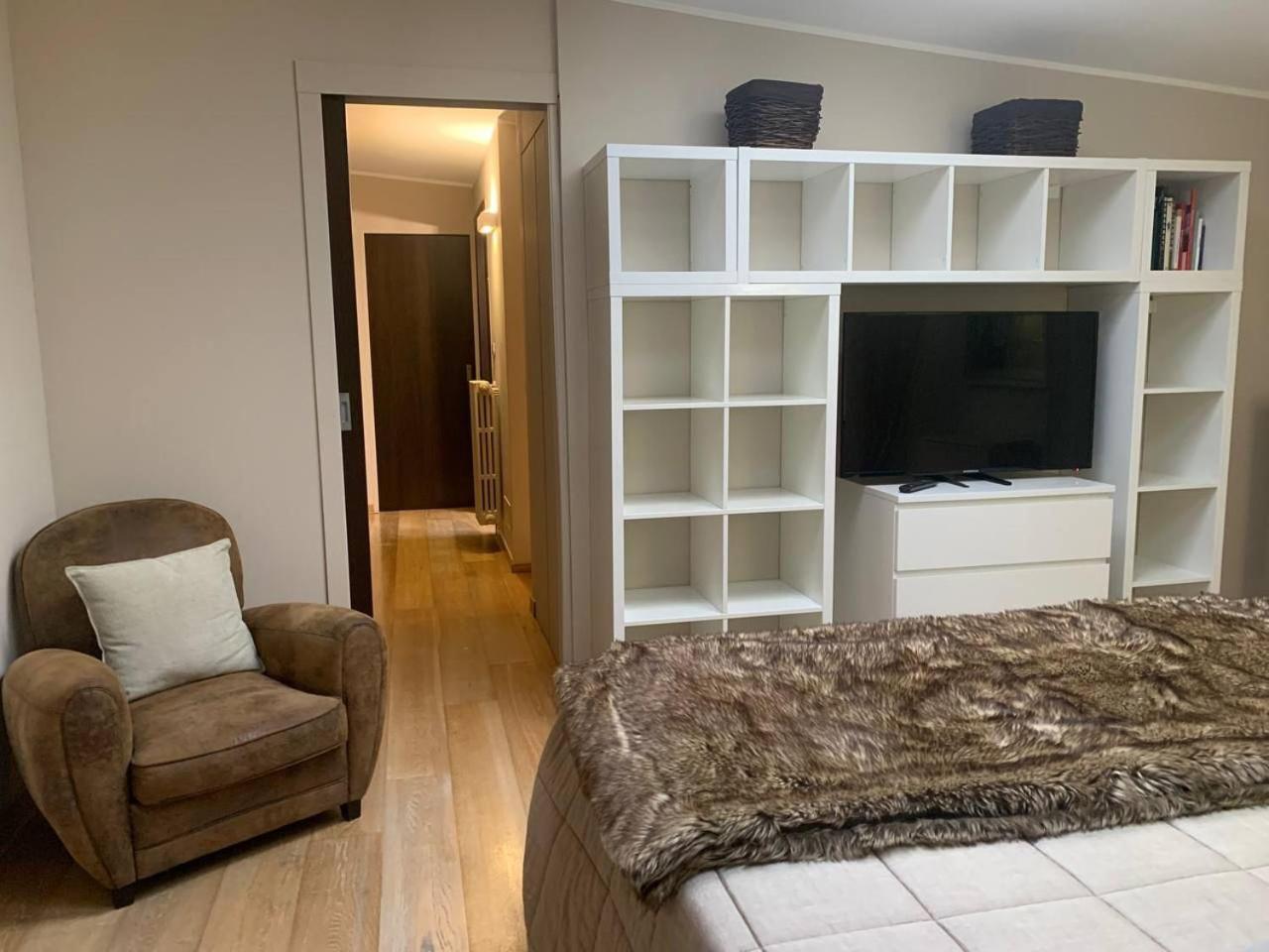 Residenza Taliedo, In Casa Privata, Abitata, Solo Doppia E Bagno Personale Alloggio in famiglia Milano